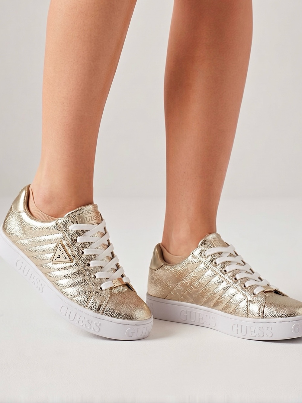 Guess shoes gold 81/2